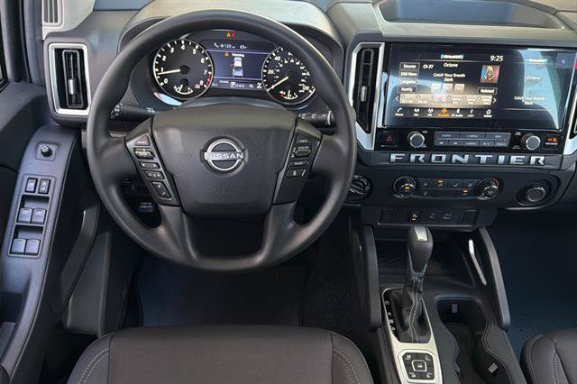 New 2026 Nissan Frontier SV w/ Tow Package AWD/4WD image 15