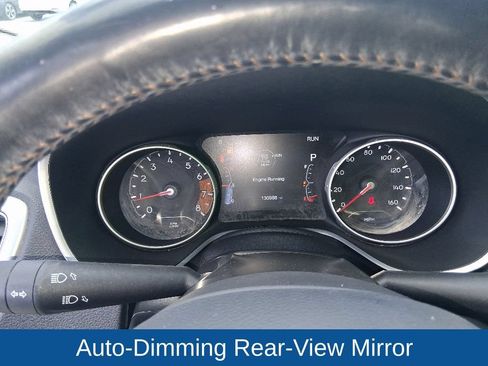 Used 2019 Jeep Compass Latitude w/ Popular Equipment Group AWD/4WD image 9