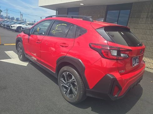 Used 2025 Subaru Crosstrek 2.5i Premium AWD/4WD image 6