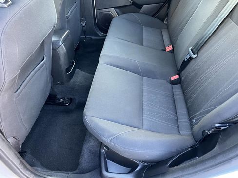 Used 2017 Ford Focus SEL w/ Cold Weather Package FWD image 11