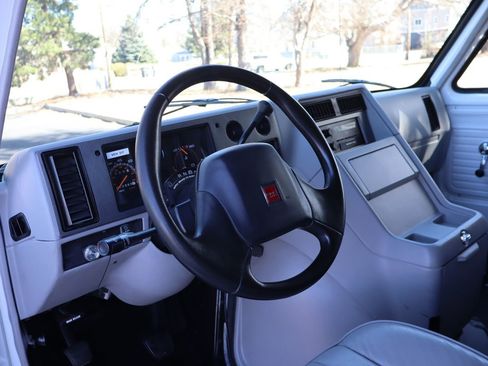 Used 1994 GMC G3500 Vandura image 20