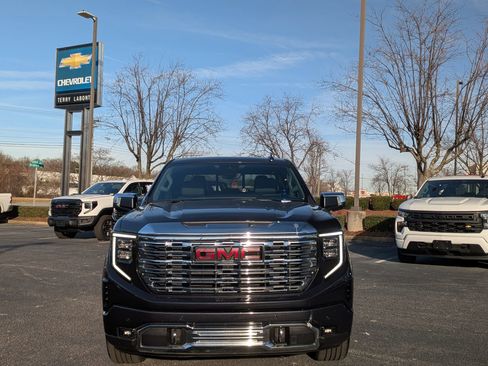 Used 2023 GMC Sierra 1500 Denali image 3