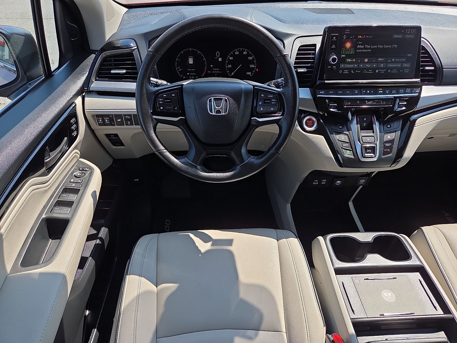Used 2025 Honda Odyssey Touring image 13