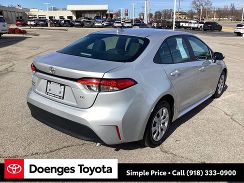 Used 2024 Toyota Corolla LE image 9