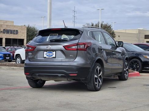 Used 2021 Nissan Rogue Sport SL w/ Premium Package image 8
