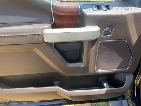 Used 2022 Ford F250 King Ranch w/ Chrome Package AWD/4WD image 19