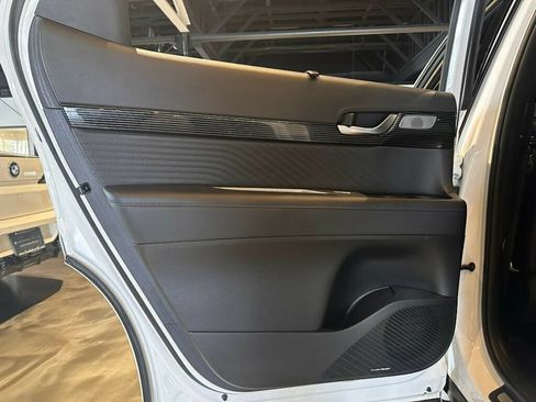 Used 2024 Hyundai Palisade Calligraphy AWD/4WD image 17