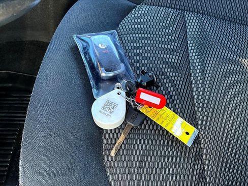 Used 2019 Ford Explorer XLT image 14