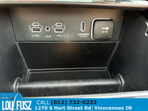 Used 2024 Jeep Grand Cherokee L Summit image 33