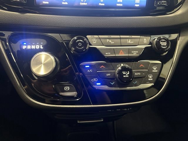 Used 2025 Chrysler Pacifica Select FWD image 21