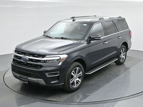 Used 2022 Ford Expedition Limited image 41