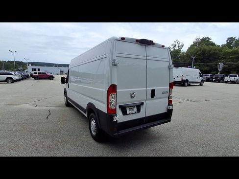 Used 2026 RAM ProMaster 2500 w/ Convenience Group FWD image 7