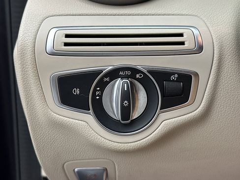 Used 2021 Mercedes-Benz C 300 C 300 image 22