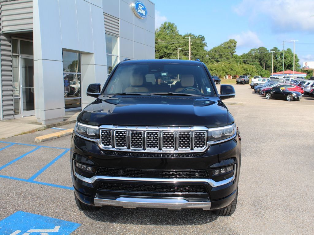 Used 2023 Jeep Grand Wagoneer Series III w/ Rear Seat Video Group 1 AWD/4WD image 11