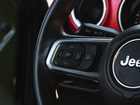 Used 2023 Jeep Gladiator Rubicon image 35