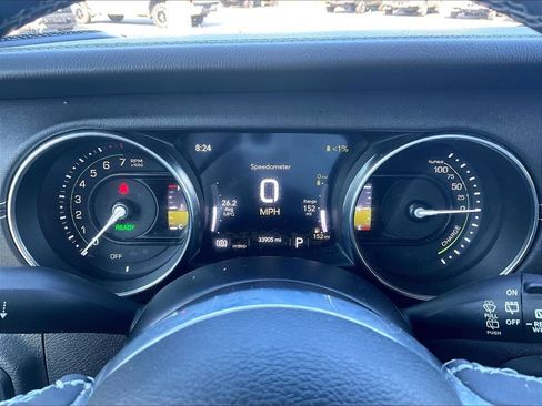 Used 2023 Jeep Wrangler Unlimited Sahara w/ Cold Weather Group AWD/4WD image 25