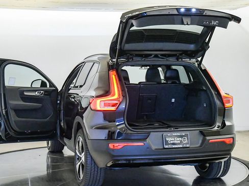 Certified 2021 Volvo XC40 P8 Recharge w/ Advanced Package AWD/4WD image 25