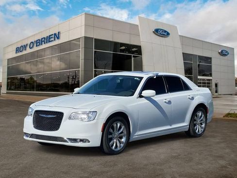 Used 2017 Chrysler 300 Limited w/ Value Package AWD/4WD image 1