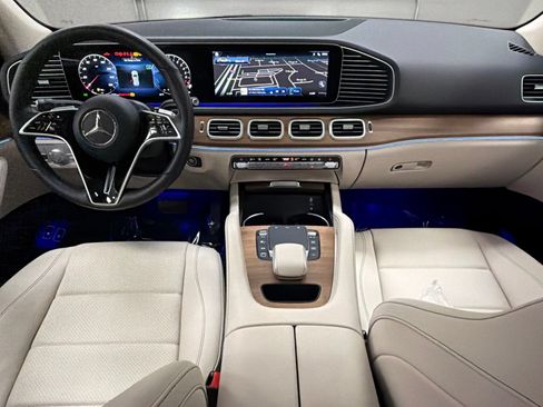 Certified 2025 Mercedes-Benz GLE 450e 4MATIC image 37