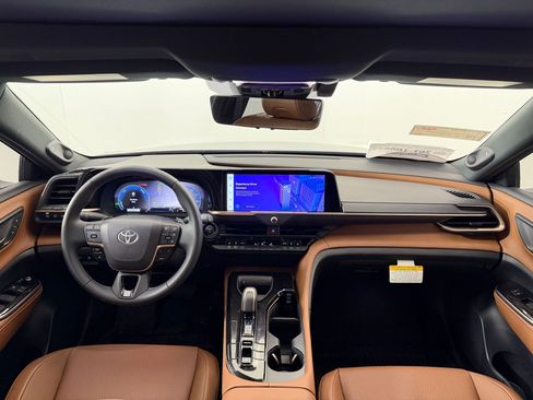 Used 2026 Toyota Crown Signia image 14