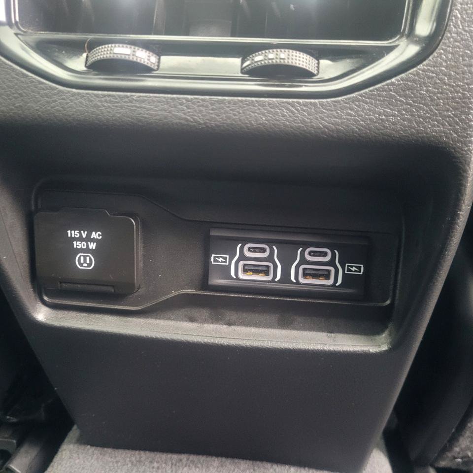 Used 2022 Jeep Grand Cherokee Summit w/ Adv Protech Group IV AWD/4WD image 34