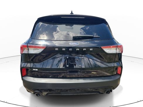 Used 2022 Ford Escape SE w/ SE Sport Appearance Package image 6