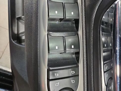 Used 2013 GMC Sierra 1500 SLT AWD/4WD image 19