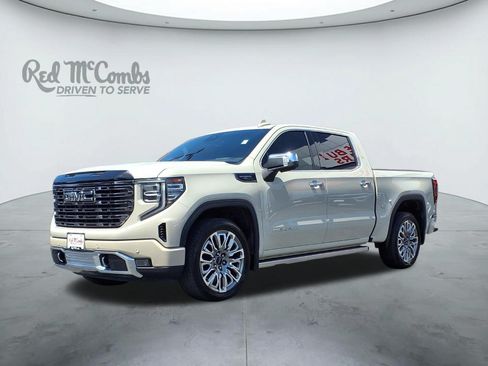 Used 2026 GMC Sierra 1500 Denali Ultimate AWD/4WD image 1