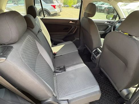 Used 2019 Volkswagen Tiguan S FWD image 27