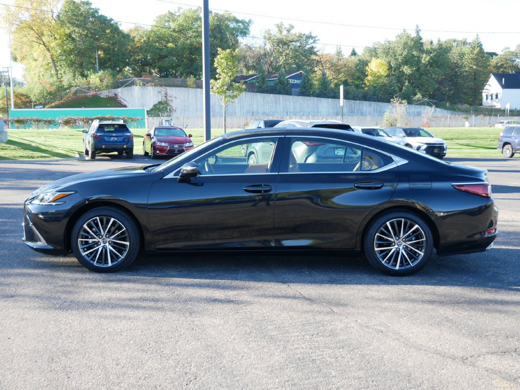 Certified 2025 Lexus ES 350 w/ Premium Package FWD image 3
