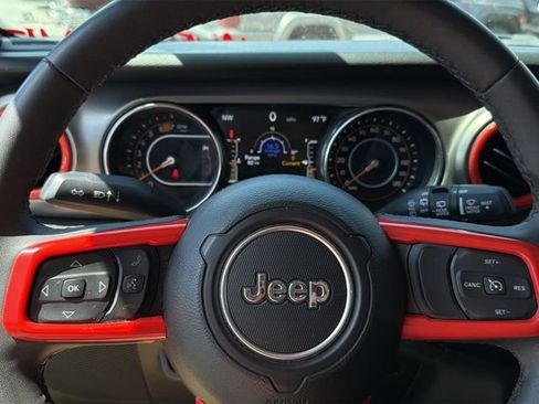 Used 2023 Jeep Wrangler Unlimited Sport AWD/4WD image 14