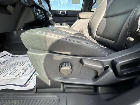 New 2026 Ford Bronco Badlands AWD/4WD image 18