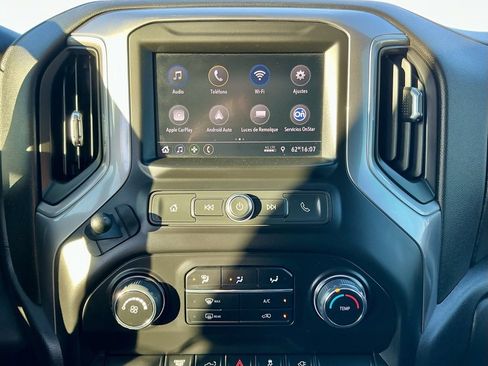 Used 2022 Chevrolet Silverado 2500 Custom w/ Custom Value Package image 33