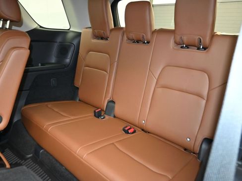 Certified 2023 Nissan Pathfinder Platinum image 25