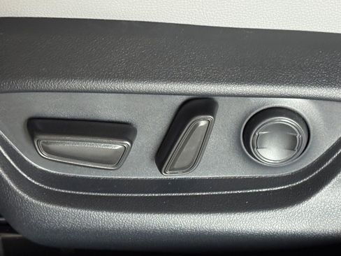 New 2026 Toyota Camry SE FWD image 18
