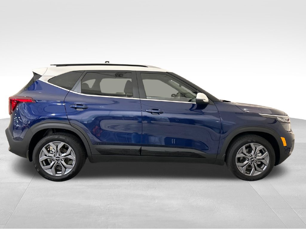 Used 2024 Kia Seltos S FWD image 7