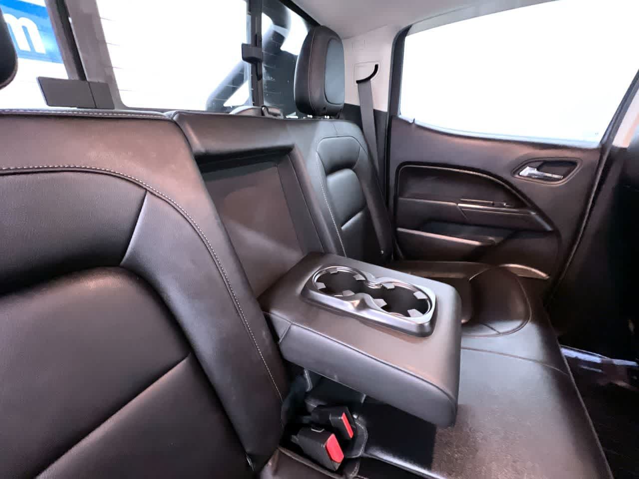 Used 2019 Chevrolet Colorado ZR2 w/ ZR2 Midnight Special Edition AWD/4WD image 39