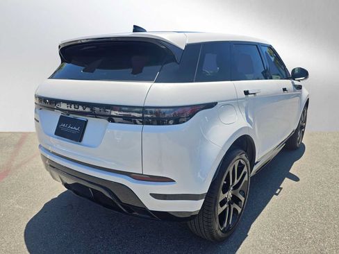 Used 2026 Land Rover Range Rover Evoque Dynamic SE AWD/4WD image 5