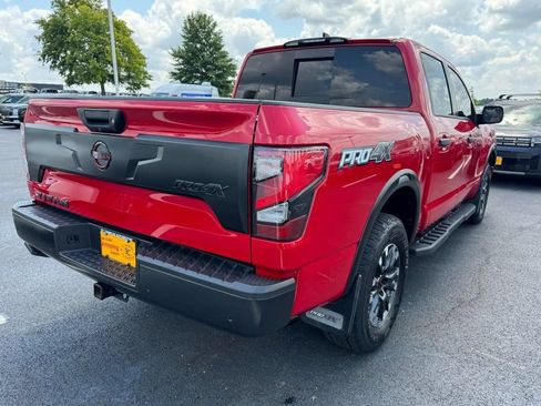 Used 2023 Nissan Titan PRO-4X w/ Pro-4x Convenience Package AWD/4WD image 3