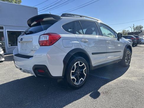 Used 2017 Subaru Crosstrek 2.0i Premium image 4