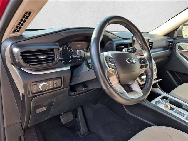 Used 2022 Ford Explorer XLT RWD image 16