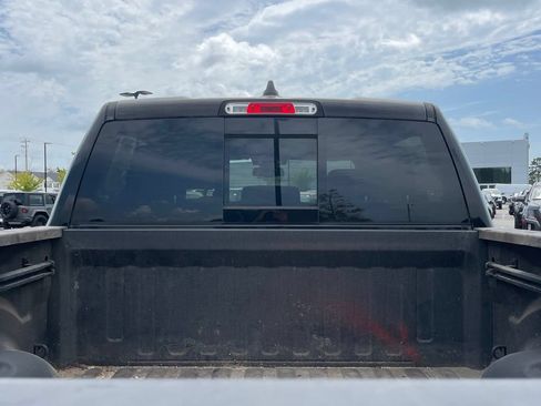 Used 2020 RAM 1500 Laramie AWD/4WD image 10