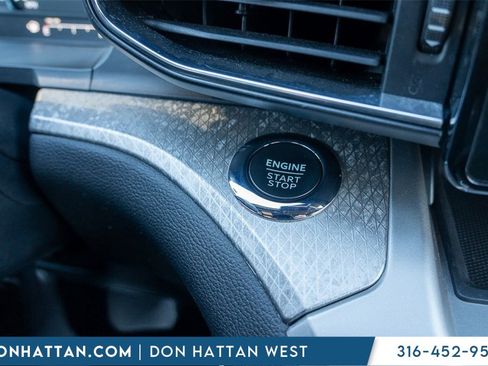 Used 2022 Ford Explorer Timberline image 11