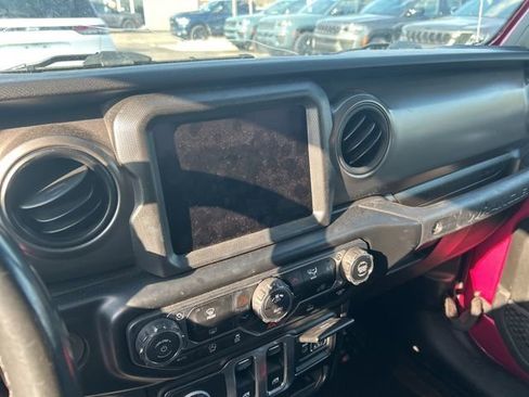 Used 2022 Jeep Wrangler Sport S image 11