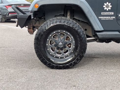 Used 2017 Jeep Wrangler Unlimited Sport w/ Quick Order Package 24S image 10