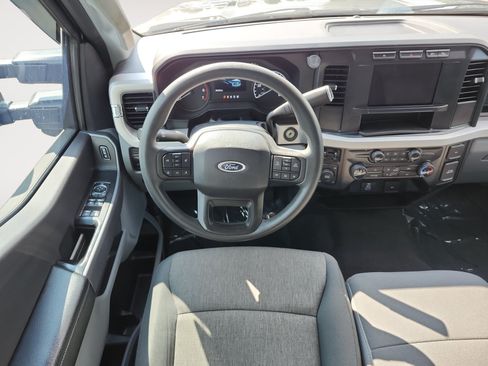 Used 2024 Ford F250 XL w/ STX Appearance Package AWD/4WD image 11
