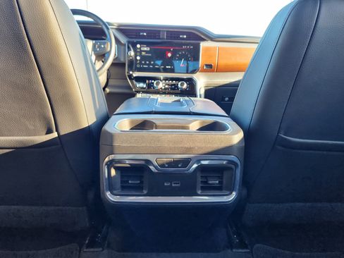Used 2022 GMC Sierra 1500 Denali AWD/4WD image 14
