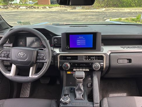 New 2026 Toyota Tacoma SR5 AWD/4WD image 21