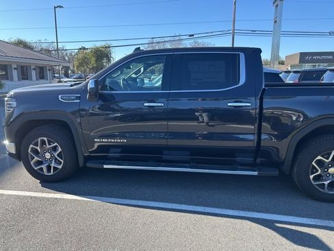 Used 2025 GMC Sierra 1500 SLT w/ SLT Premium Plus Package image 6