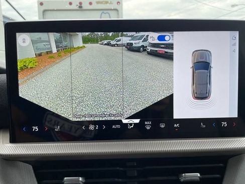 New 2026 Ford Explorer Active w/ Active Comfort Package AWD/4WD image 28